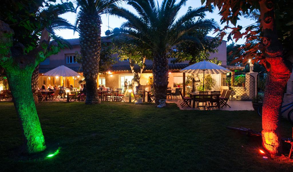 Camping Resort Les Champs Blancs Agde Bagian luar foto