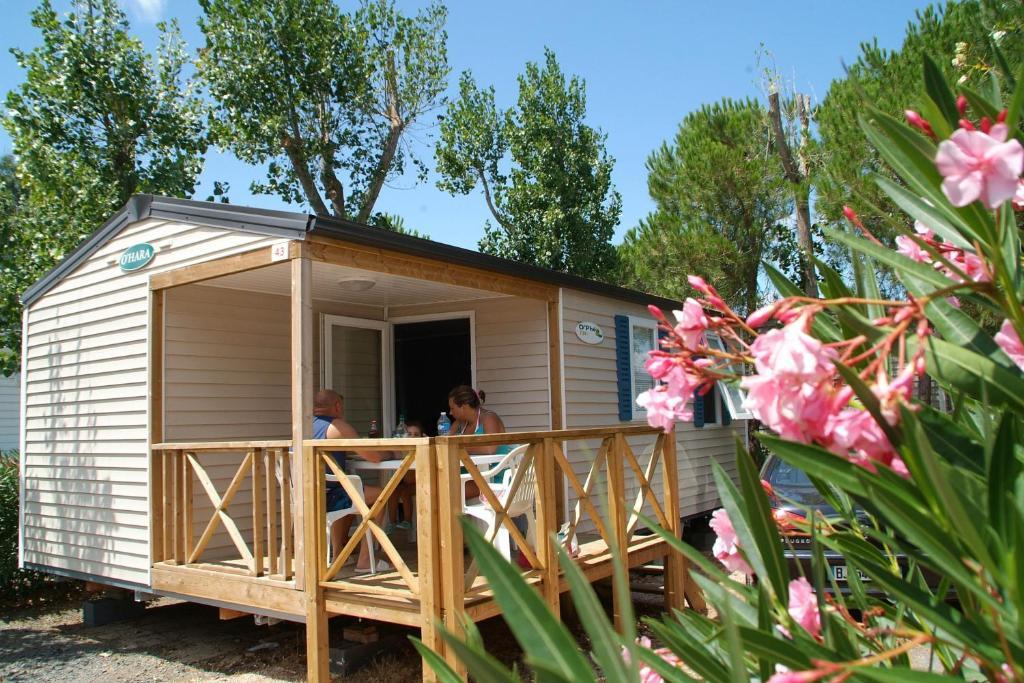 Camping Resort Les Champs Blancs Agde Ruang foto