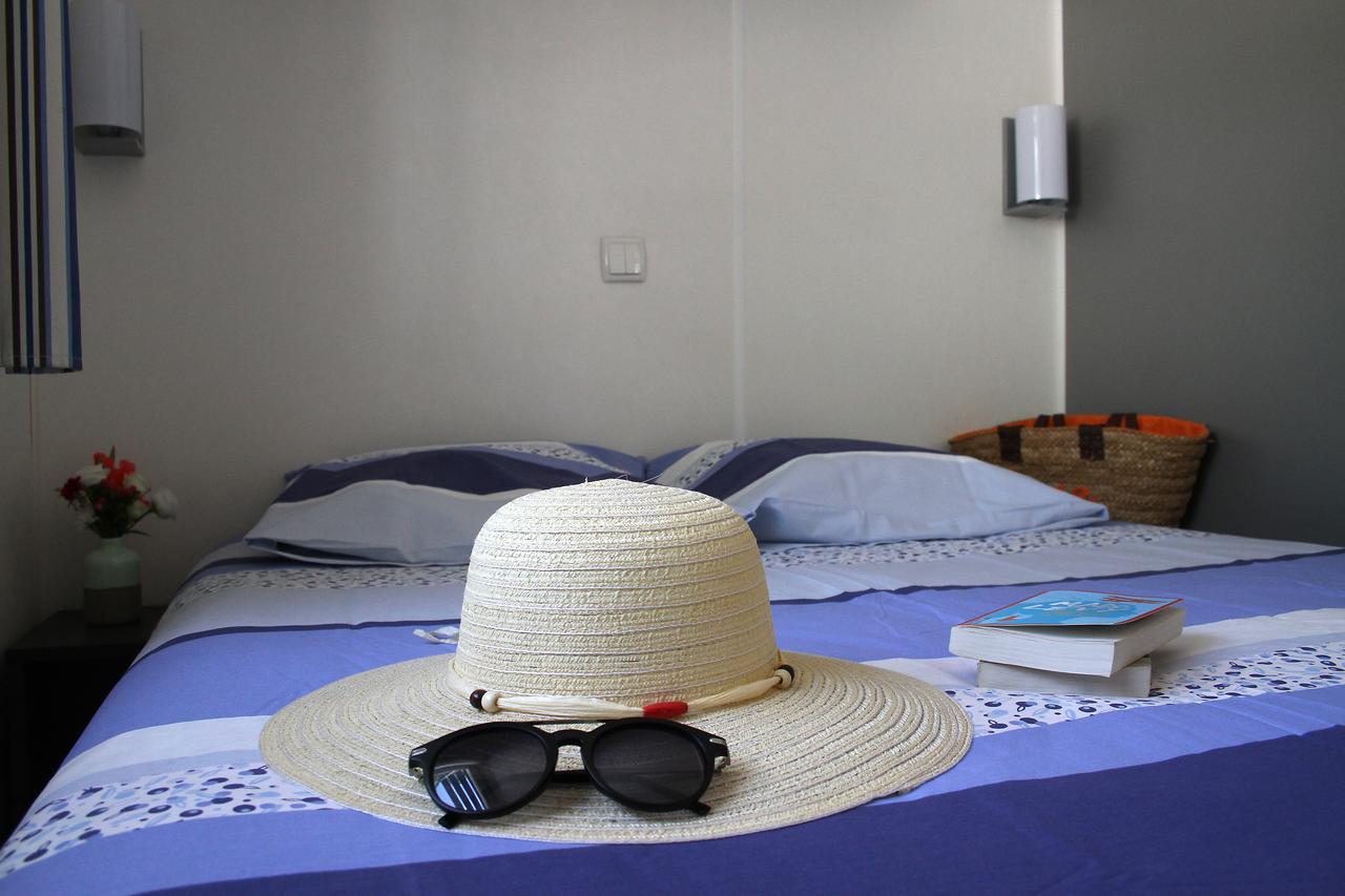 Camping Resort Les Champs Blancs Agde Bagian luar foto