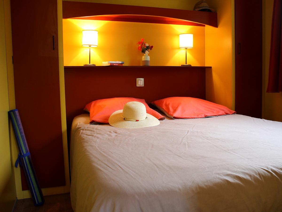 Camping Resort Les Champs Blancs Agde Bagian luar foto