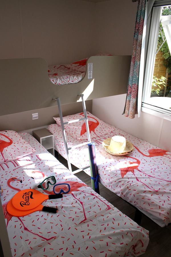 Camping Resort Les Champs Blancs Agde Bagian luar foto